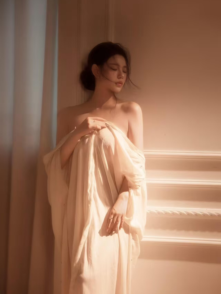 スタジオニュースタイルガール雰囲気光と影の写真美しい気分ファ - Photography Lighting Mood のレビューと価格
