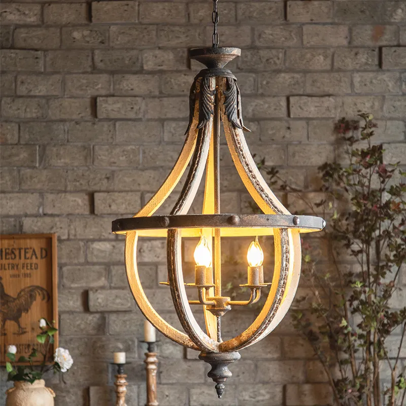 ヴィンテージ錬鉄製シャンデリア、無垢材のアクセント付きレトロ - Vintage Photography Lighting のレビューと価格